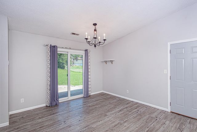 7271 E SUNCREST CT, Columbia, MO 65201