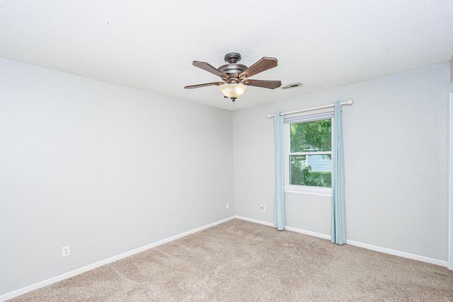 7271 E SUNCREST CT, Columbia, MO 65201