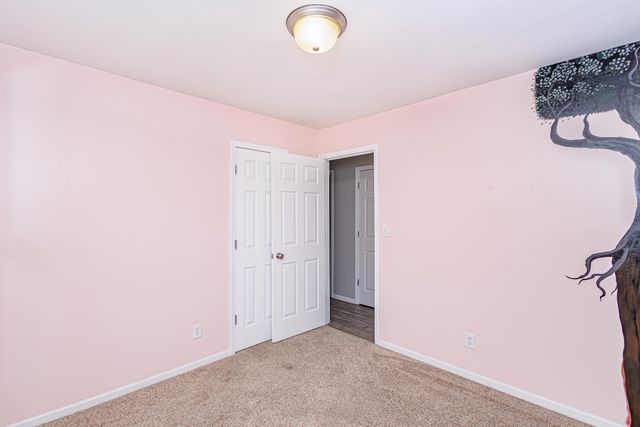 7271 E SUNCREST CT, Columbia, MO 65201