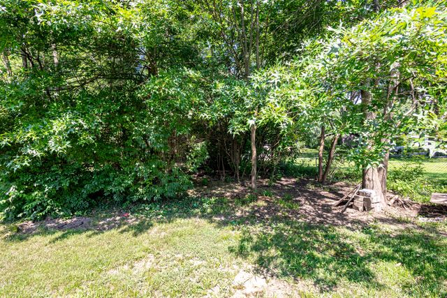 7271 E SUNCREST CT, Columbia, MO 65201