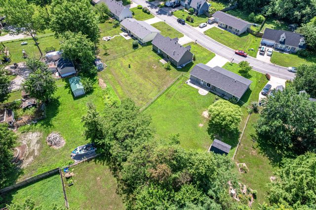 7271 E SUNCREST CT, Columbia, MO 65201