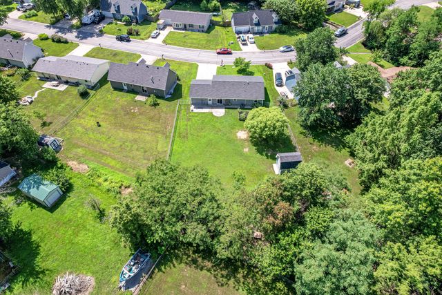 7271 E SUNCREST CT, Columbia, MO 65201