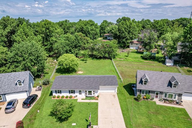 7271 E SUNCREST CT, Columbia, MO 65201
