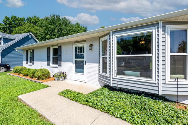 7271 E SUNCREST CT, Columbia, MO 65201