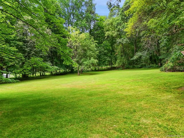 2440 Saw Mill River Road, Yorktown Heights, NY 10598
