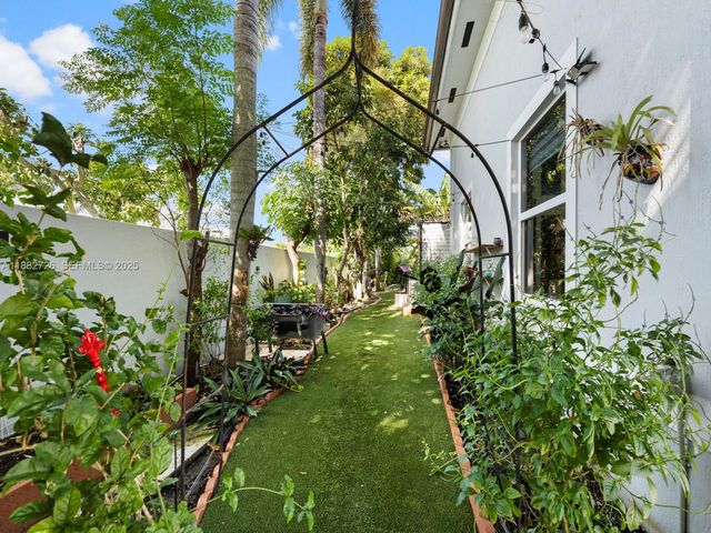 12770 SW 188th St, Miami, FL 33177