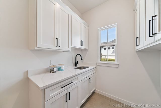 5838 N River Birch Road, Owasso, OK 74055