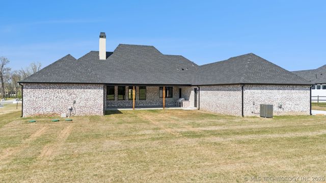 5838 N River Birch Road, Owasso, OK 74055