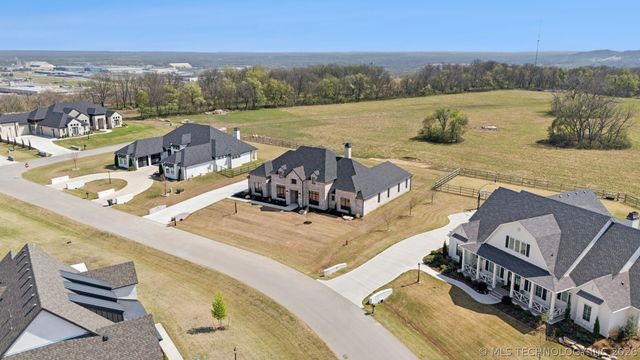 5838 N River Birch Road, Owasso, OK 74055