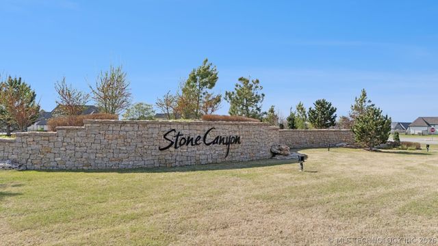 5838 N River Birch Road, Owasso, OK 74055