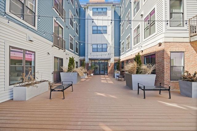 99 Foundry Place 106, Portsmouth, NH 03801