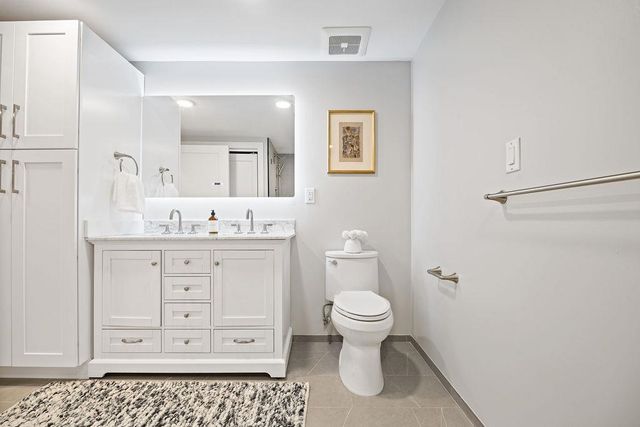 99 Foundry Place 106, Portsmouth, NH 03801