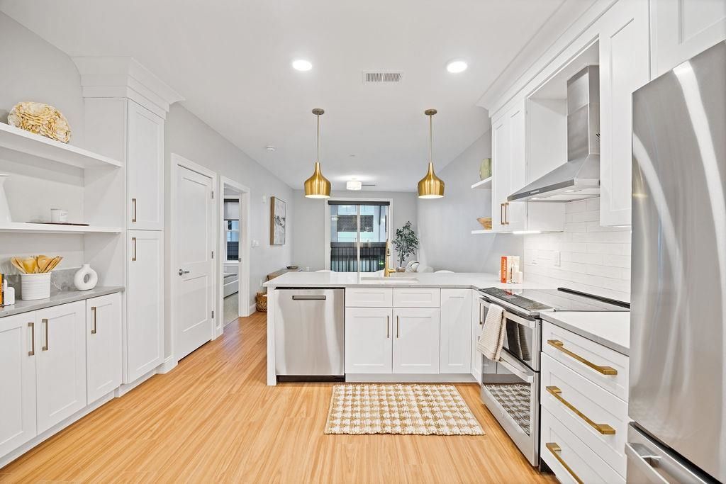 99 Foundry Place 106, Portsmouth, NH 03801