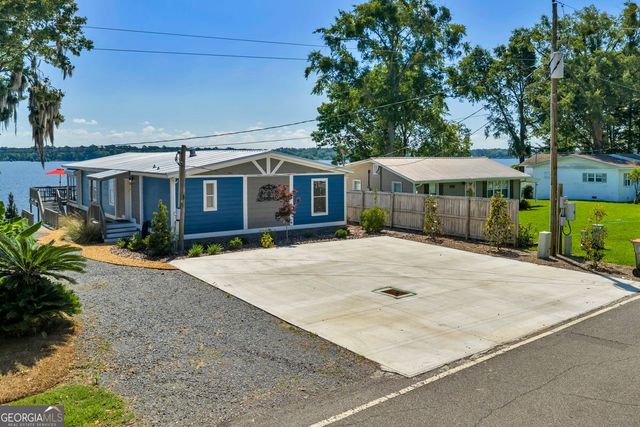 252 North Spring Creek Circle, Cobb, GA 31735