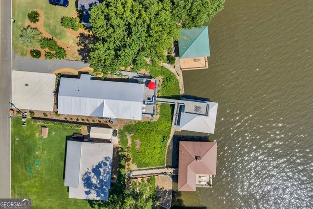 252 North Spring Creek Circle, Cobb, GA 31735