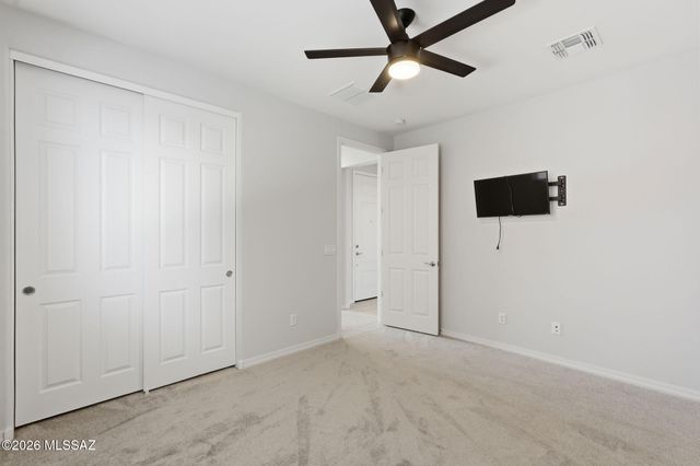 8000 S Expedition Drive, Tucson, AZ 85747