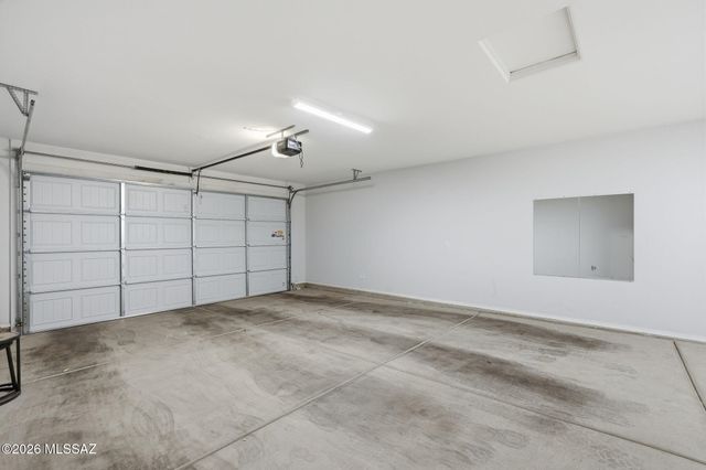 8000 S Expedition Drive, Tucson, AZ 85747