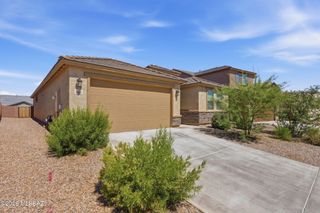 8000 S Expedition Drive, Tucson, AZ 85747
