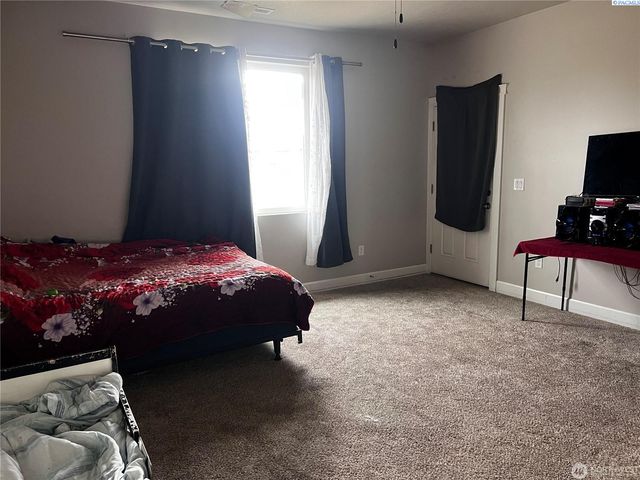 1120 E Mt. Adams St., Othello, WA 99344