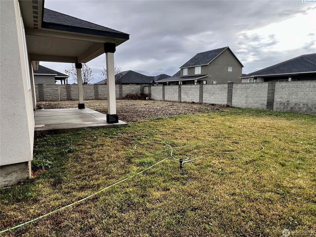 1120 E Mt. Adams St., Othello, WA 99344