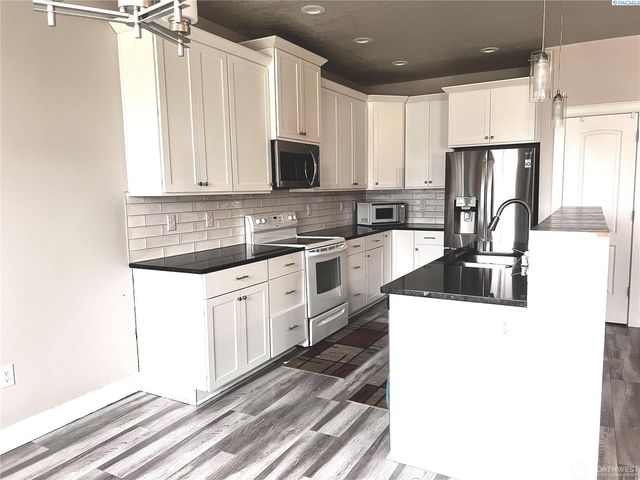 1120 E Mt. Adams St., Othello, WA 99344