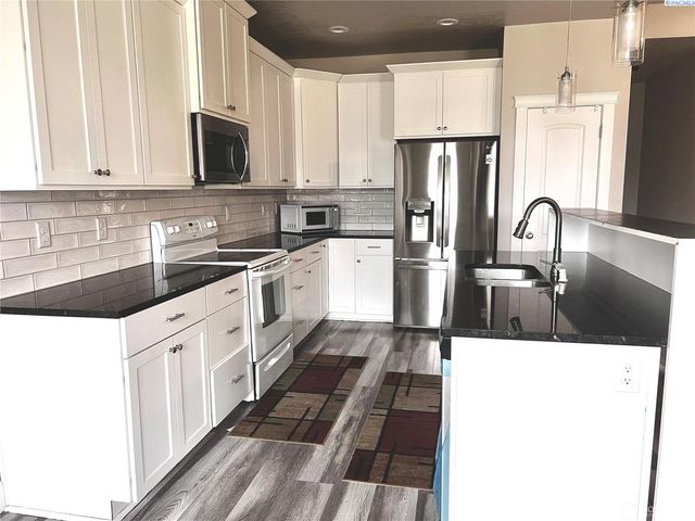 1120 E Mt. Adams St., Othello, WA 99344