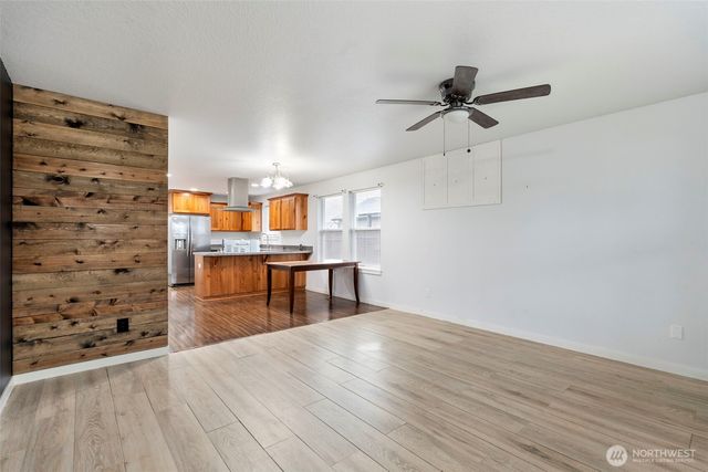 404 Herren Avenue, Winlock, WA 98596