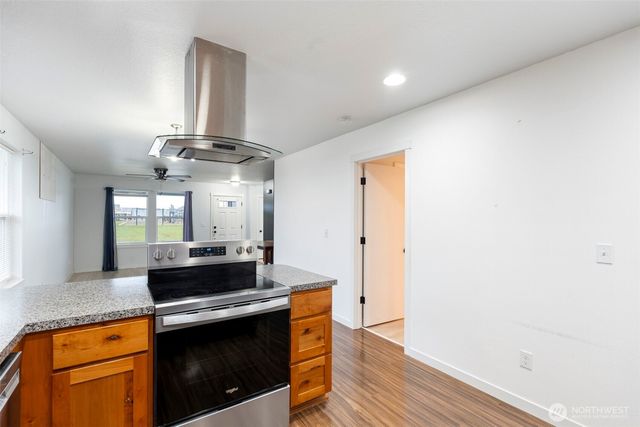 404 Herren Avenue, Winlock, WA 98596