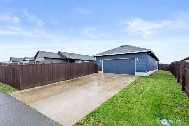 404 Herren Avenue, Winlock, WA 98596