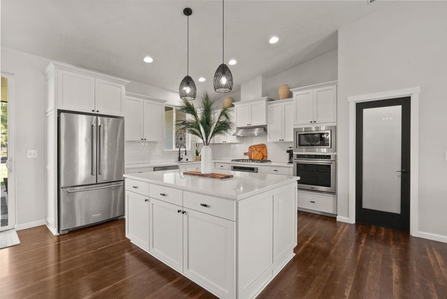 2539 S Man O War Ln, Veradale, WA 99037