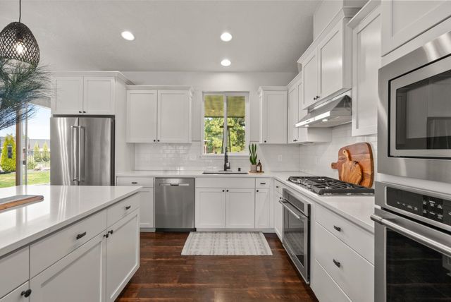 2539 S Man O War Ln, Veradale, WA 99037