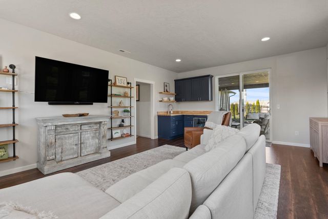 2539 S Man O War Ln, Veradale, WA 99037