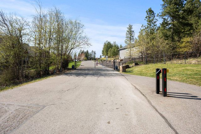 2539 S Man O War Ln, Veradale, WA 99037