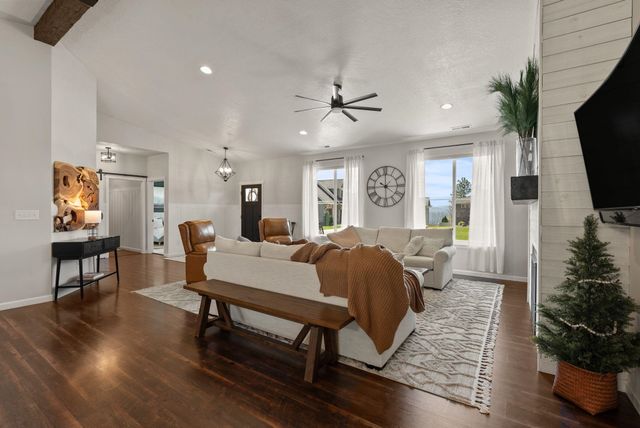 2539 S Man O War Ln, Veradale, WA 99037