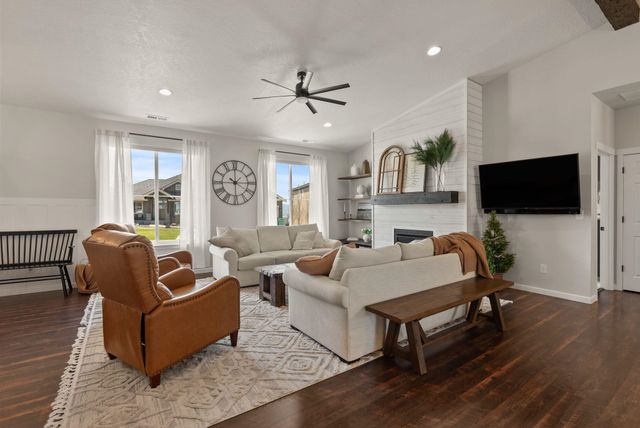 2539 S Man O War Ln, Veradale, WA 99037