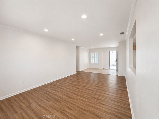 2735 Brockton Avenue, Riverside, CA 92501
