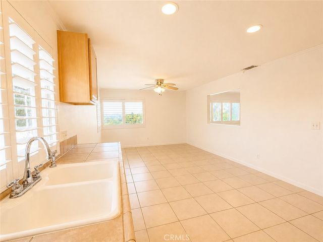 2735 Brockton Avenue, Riverside, CA 92501