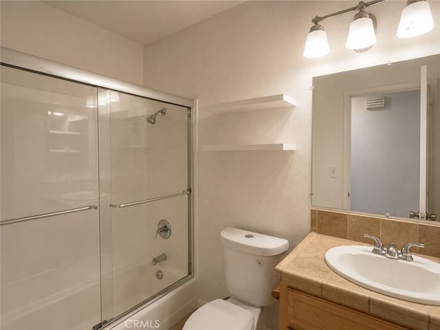 2735 Brockton Avenue, Riverside, CA 92501