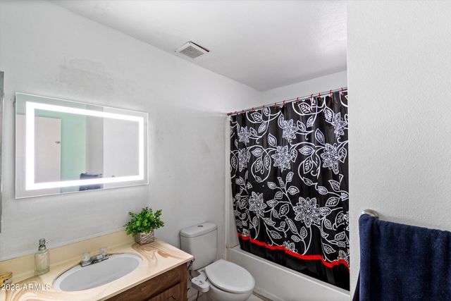 2143 W EUGIE Avenue, Phoenix, AZ 85029