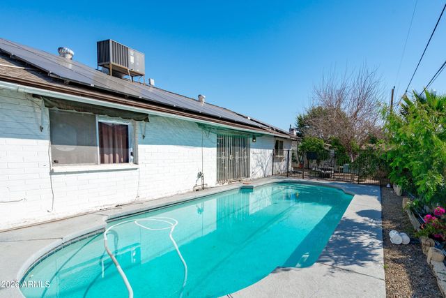 2143 W EUGIE Avenue, Phoenix, AZ 85029