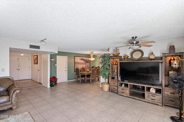 2143 W EUGIE Avenue, Phoenix, AZ 85029