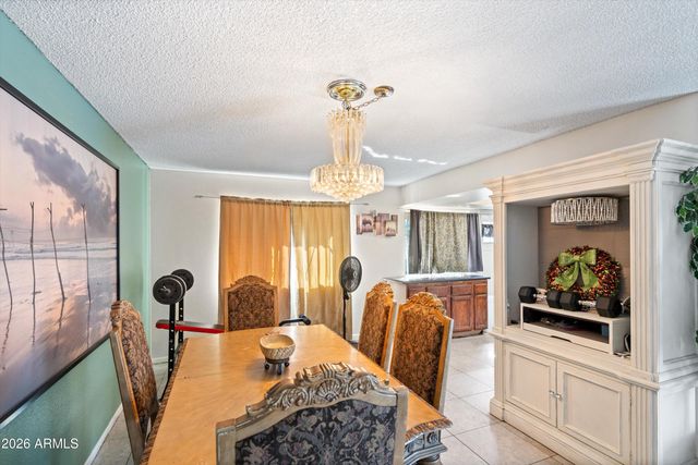 2143 W EUGIE Avenue, Phoenix, AZ 85029