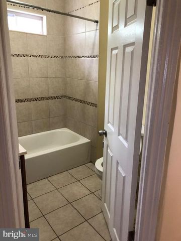 935 MAPLE TER, Darby, PA 19023