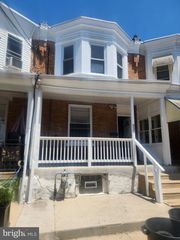 935 MAPLE TER, Darby, PA 19023