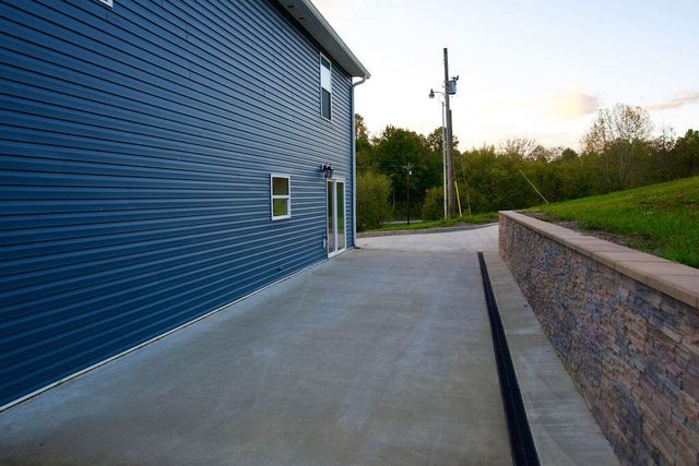 1600 Puncheon Creek Road, Lawrenceburg, KY 40342