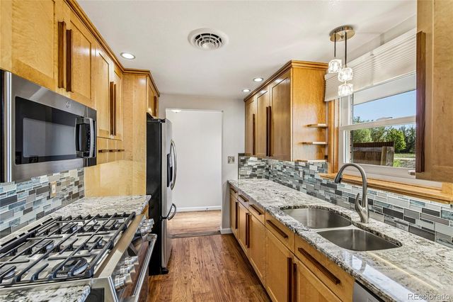 8577 N 73rd Street, Longmont, CO 80503