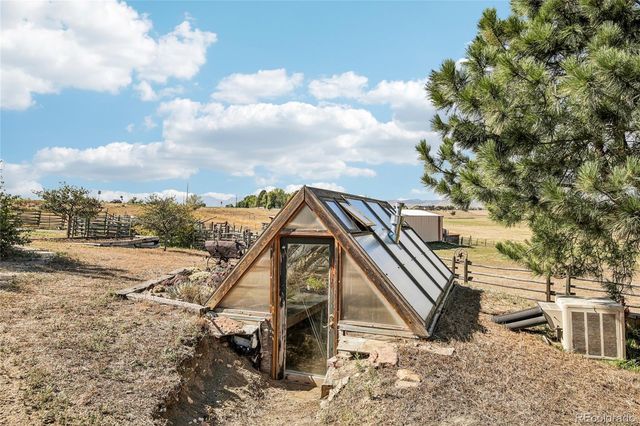8577 N 73rd Street, Longmont, CO 80503
