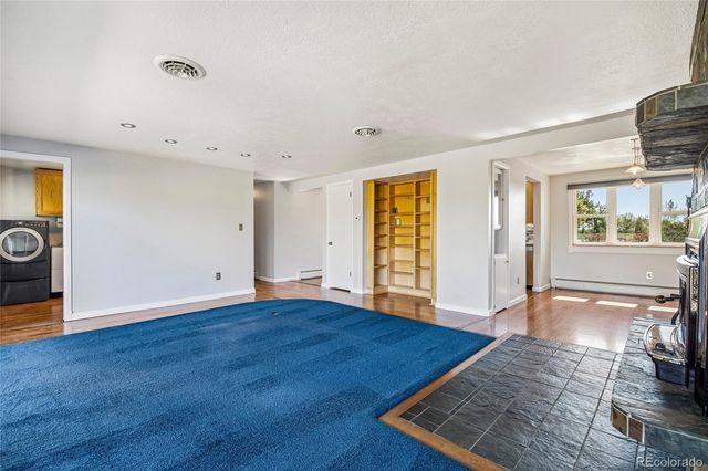 8577 N 73rd Street, Longmont, CO 80503