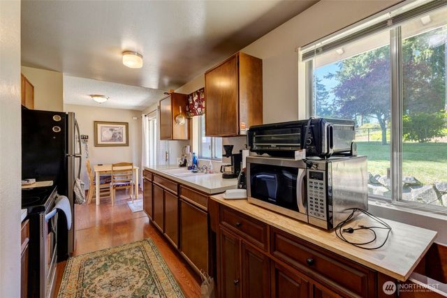 6506 103rd Street E, Puyallup, WA 98373