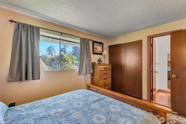6506 103rd Street E, Puyallup, WA 98373